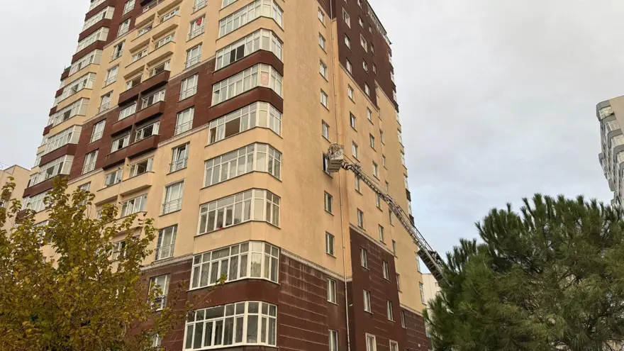 İstanbul'da 14 katlı binada patlama: 1 can kaybı, 3 yaralı 17