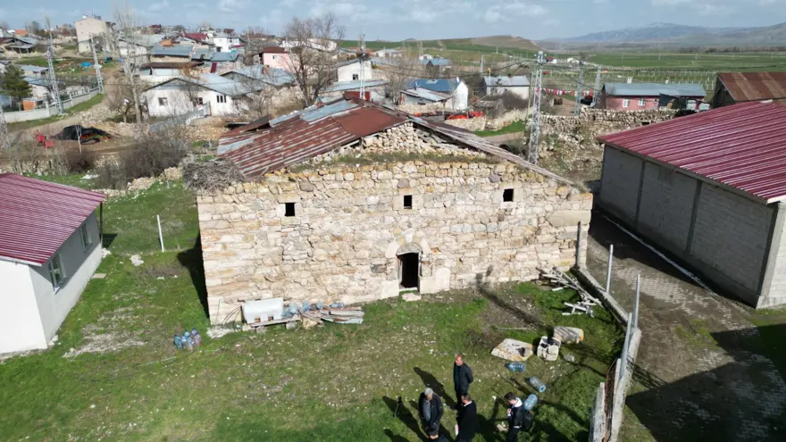 Sahibinden satılık 16 milyon TL tarihi kilise 7