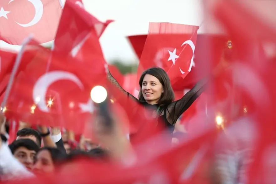 15 Temmuz Demokrasi ve Milli Birlik Günü kutlama mesajları 2025: Sosyal medyada paylaşılacak en güzel, kısa ve anlamlı 15 Temmuz mesajları ve sözleri 2