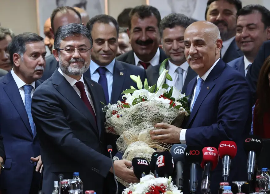 Bakanlıklarda devir teslim 8