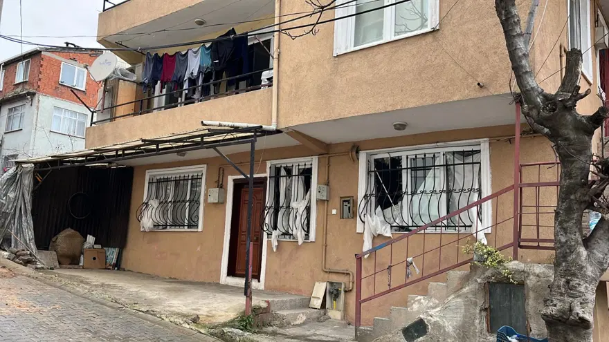 Kocaeli’de doğalgaz patlaması: Patlamanın şiddeti gün ağarınca ortaya çıktı 6 Kocaeli’de doğalgaz patlaması: Patlamanın şiddeti gün ağarınca ortaya çıktı 6