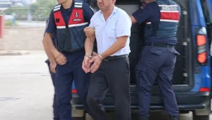 500 liralık şofben için kiracısını öldürdü: Öğretmen ve eşi tutuklandı 500 liralık şofben için kiracısını öldürdü: Öğretmen ve eşi tutuklandı