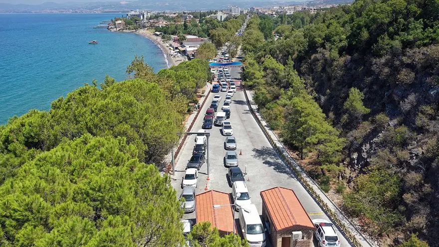 HEDEF 1.5 MİLYON ZİYARETÇİ 6 HEDEF 1.5 MİLYON ZİYARETÇİ 6