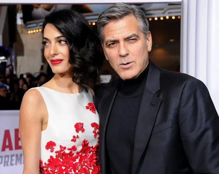 George Clooney ve Amal Clooney çiftinden tiyatroya bağış 