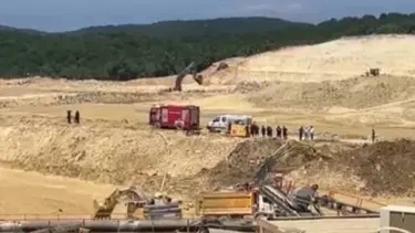 Çatalca’da kum ocağında göçük: Bir işçi hayatını kaybetti
