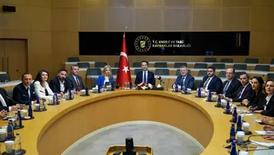 Türkiye&#x27;nin günlük petrol üretimi 110 bin varile ulaştı