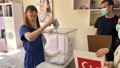 “Dünyanın en uzun boylu kadını” oyunu kullandı