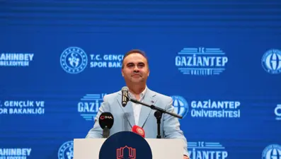 Bakan Kacır: Ay'a uzay aracı göndereceğiz