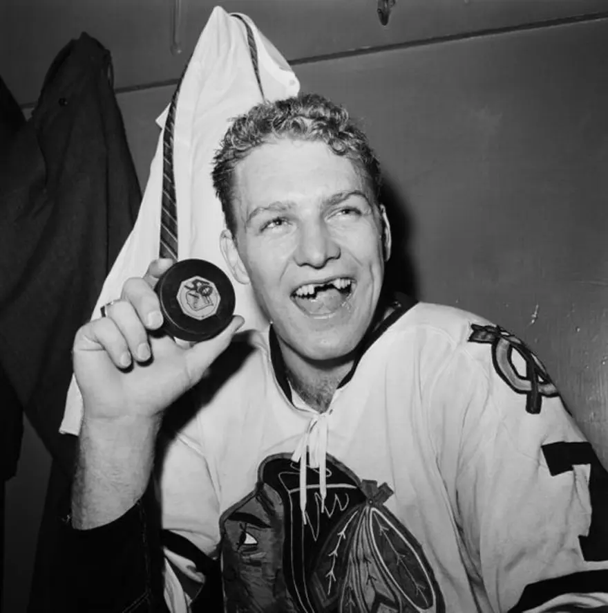 Bobby Hull 21