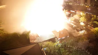 Atölyede çıkan yangın trafoya sıçradı