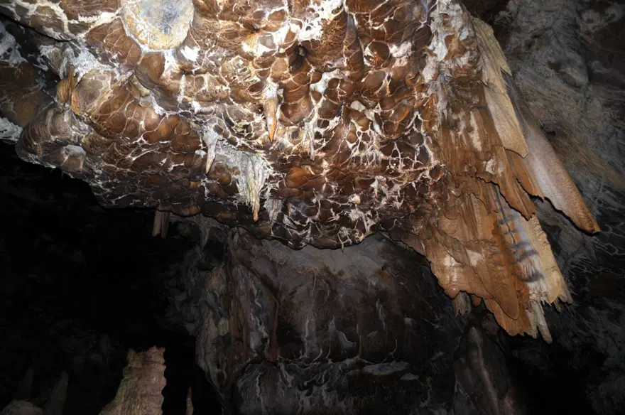 UNESCO Listesi'ndeki sarkıt ve dikitleriyle dikkat çeken Ballıca Mağarası'na 64 bin ziyaretçi 7
