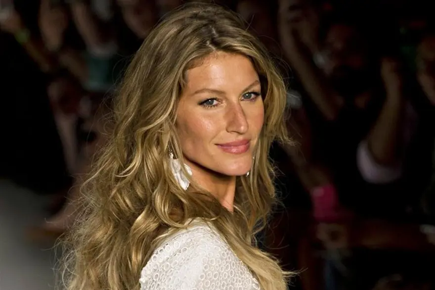 Gisele Bundchen geri döndü Gisele Bundchen geri döndü