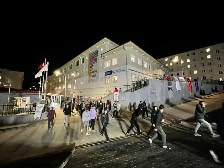 KYK yurtlarında eş zamanlı deprem tatbikatı 28