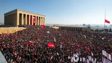 Anıtkabir'e rekor ziyaretçi