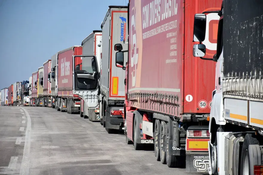 Hamzabeyli Sınır Kapısı'nda 10 kilometre TIR kuyruğu 1