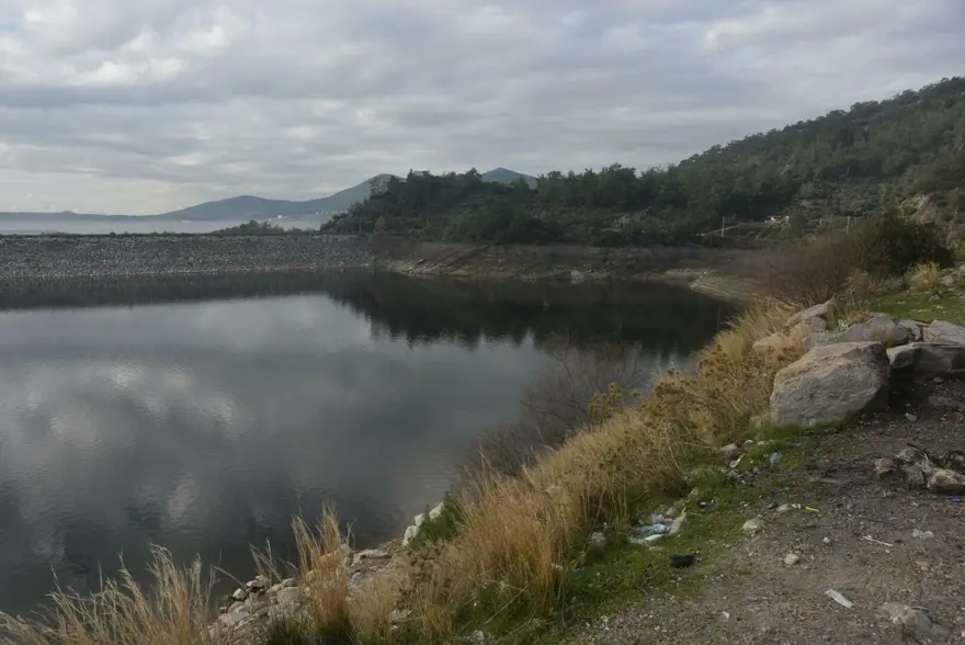 Bodrum'da tehlike çanları çalıyor: Akgedik Barajı'ndan su verilmeye başlandı 10