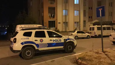 17 yaşındaki kız, erkek arkadaşı tarafından tabancayla bacağından vuruldu