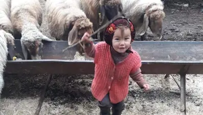 3 yaşındaki Müslüme bir haftadır kayıp: Arandığı bölgede kan izine rastlandı