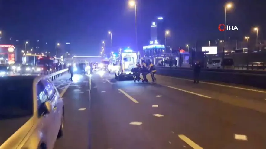 D-100’de makas atan sürücü kazaya neden oldu: 3 yaralı (Sürücünün kaçtığı iddia edildi) 2