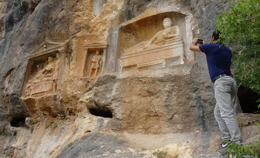 Mersin’in saklı hazinesi Adamkayalar tehlike altında 1