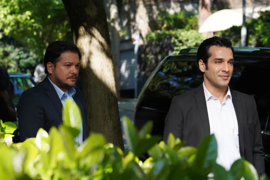 TARIK, SEYRAN İÇİN DOKTOR BULDU 2 TARIK, SEYRAN İÇİN DOKTOR BULDU 2