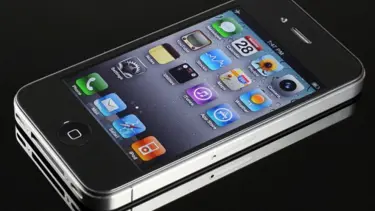 Samsung'tan iPhone 4S'e dava