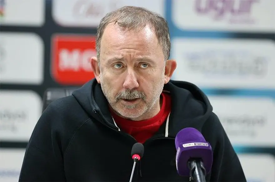 Sergen Yalçın yayında ateş püskürdü: "İkisini reddettim, takımı karıştırdı!" 3
