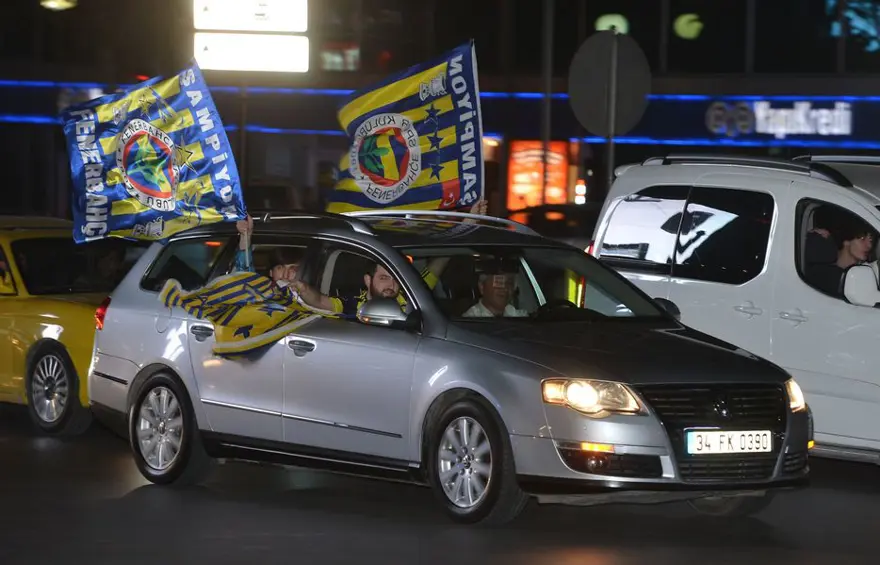 Türkiye sarı lacivert 4