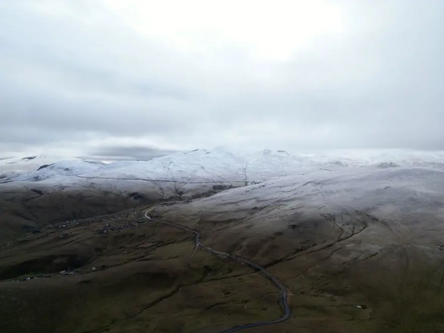 Kümbet Yaylası'na kar yağdı 1 Kümbet Yaylası'na kar yağdı 1