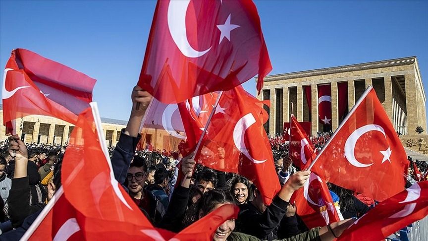 29 Ekim mesajları: Cumhuriyeti biz kurduk, onu yükseltecek ve yaşatacak sizsiniz (Cumhuriyet Bayramı kutlama mesajları ve sözleri)