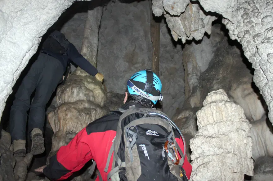 Dünyanın en derin dördüncü mağarasında adrenalin, korku, heyecan aynı anda yaşanıyor 2