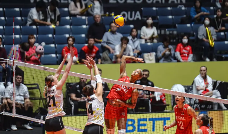 Filenin Sultanları'nın 117 günlük zirve yolculuğu: 3 kıtada 3 kupa 12