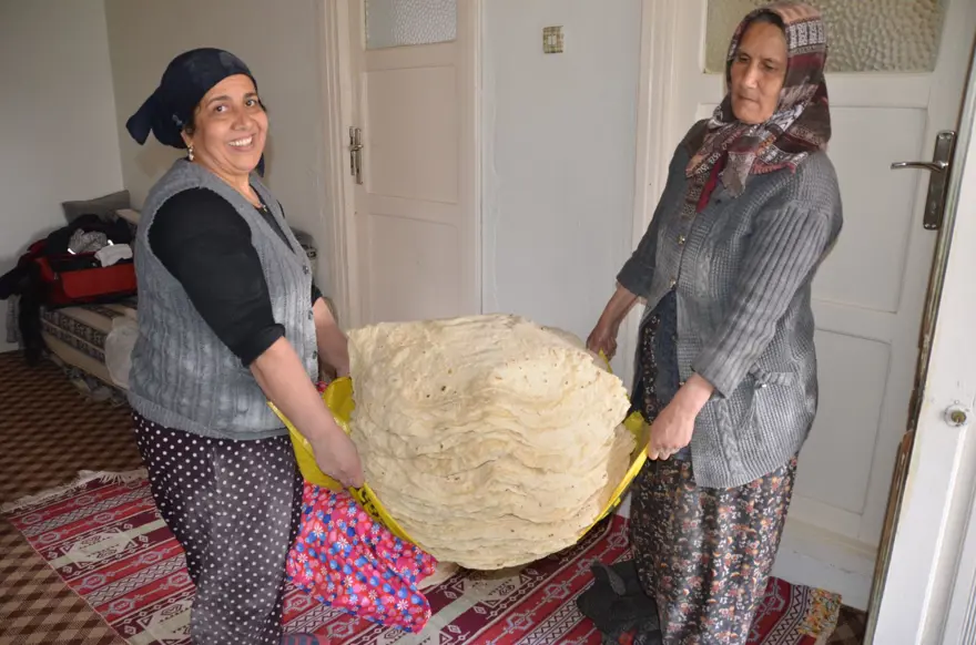 ''YUFKA EKMEĞİ BAZEN ÜCRETLİ OLARAK YAPIYORUZ'' 10