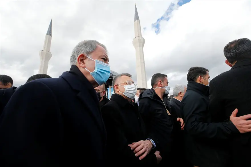 Pençe Kartal-2 Harekatı sırasında şehit olan askerler son yolculuğuna uğurlandı 1