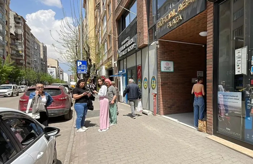 Marmara'yı sarsan deprem: İstanbul'dan Uşak'a kadar sallandı 5