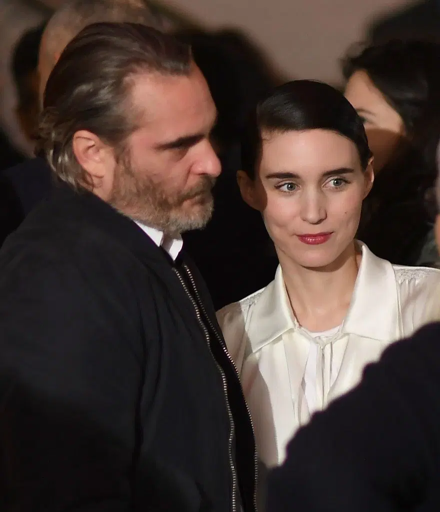 Joaquin Phoenix çocuğuna abisi River Phoenix'in adını verdi 2 Joaquin Phoenix çocuğuna abisi River Phoenix'in adını verdi 2