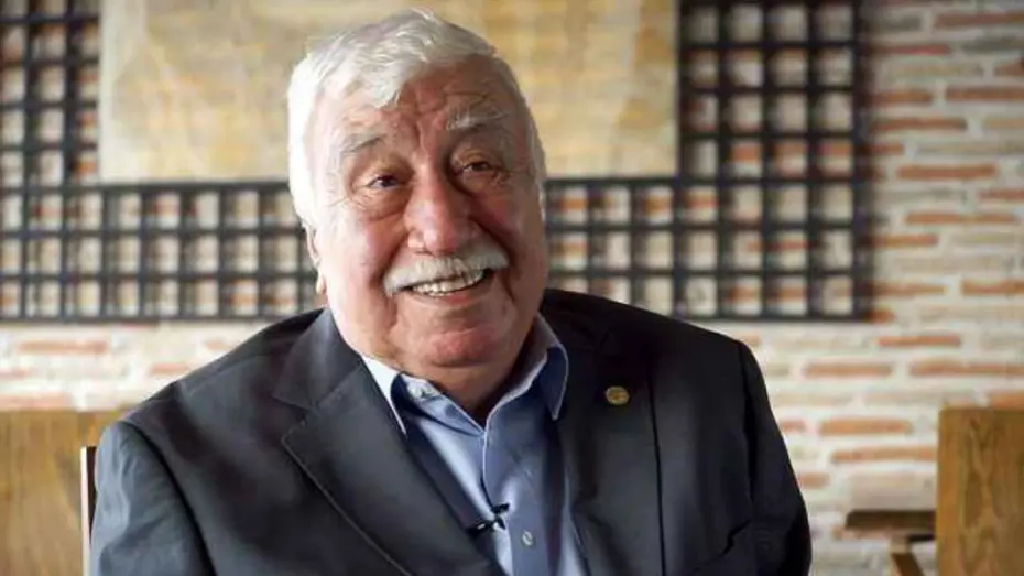 Usta oyuncu Ahmet Gülhan hayatını kaybetti