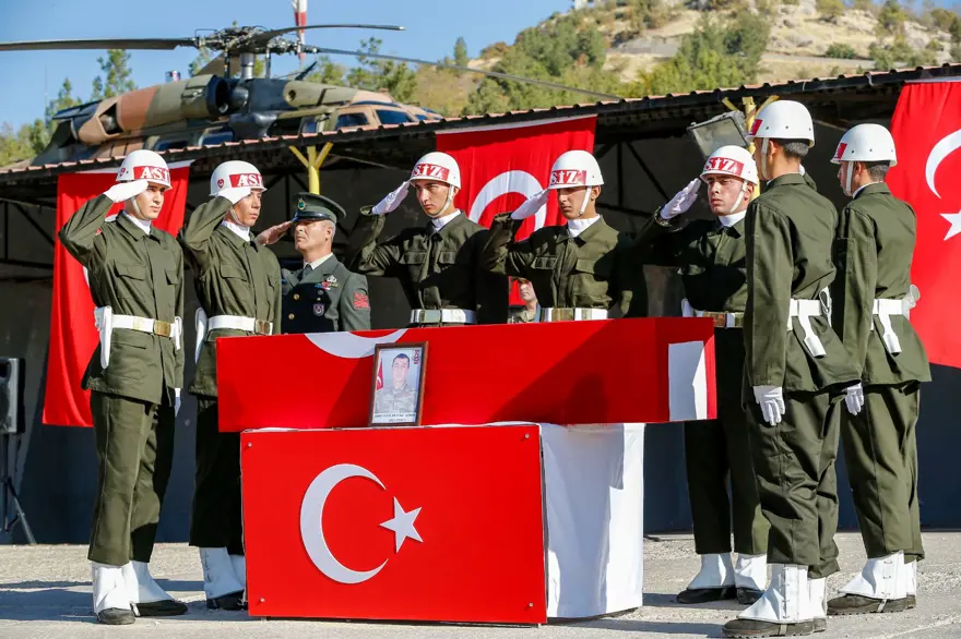 Pençe-Şimşek şehitleri için tören 1