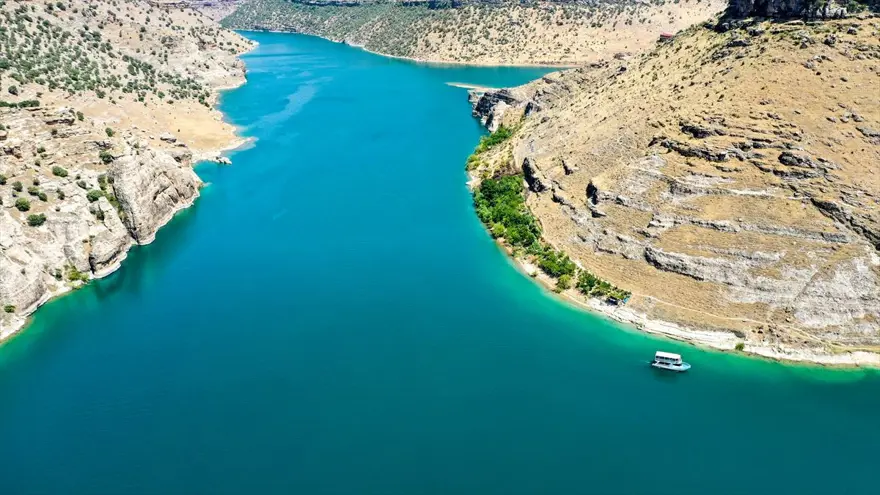 Doğa ve inanç turizmini tercih edenlerin rotası: Peygamberler diyarı 'Eğil' 15 Doğa ve inanç turizmini tercih edenlerin rotası: Peygamberler diyarı 'Eğil' 15