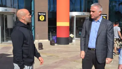 Bakan Mehmet Nuri Ersoy'dan Five Eyes film setine sürpriz ziyaret