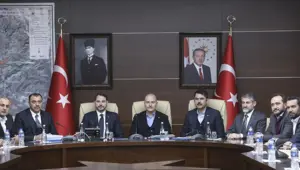 Bakan Albayrak: Deprem bölgesindeki esnafın kredi borçları bir yıl ertelenecek