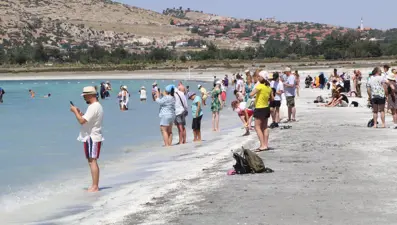 Salda Gölü'nde can güvenliği tehditi: Girişler yasaklanmalı