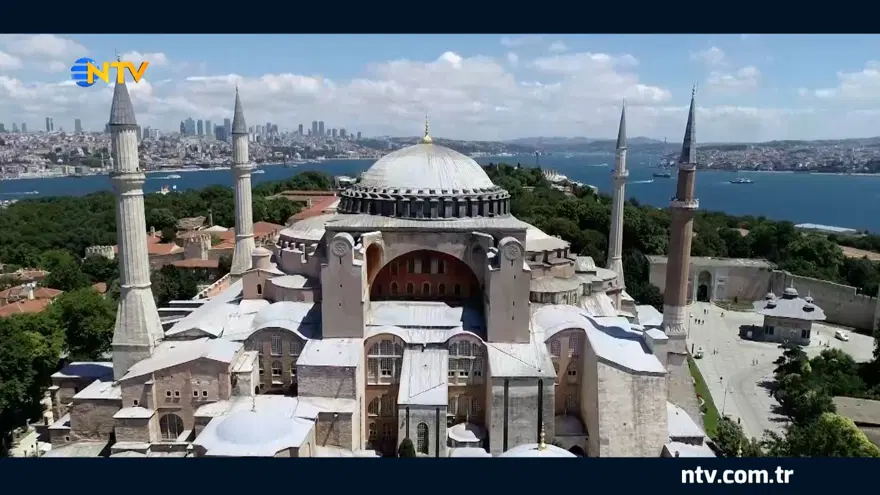 Esra Gezginci, İstanbul’un sırlarına kapı aralıyor: Ayasofya’nın gizemli tarihi ve Sultanahmet Meydanı 1