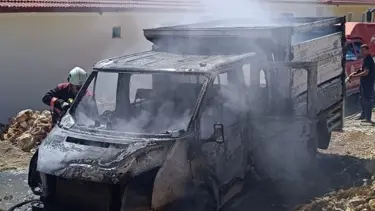 Malatya’da şantiyede araç yangını