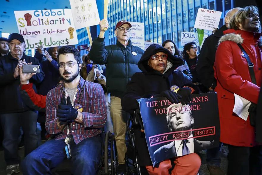 Şikago’da çifte Trump protestosu 1