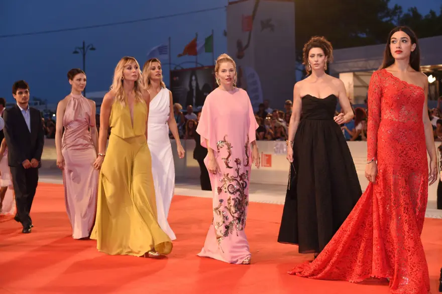 Meryl Streep The Laundromat filminin Venedik prömiyerinde 6