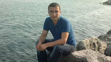 Beton pompasının haznesine sıkıştı, hayatını kaybetti