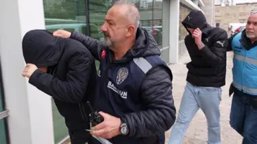 Okulda öğretmeni döven iki çocuk tutuklandı