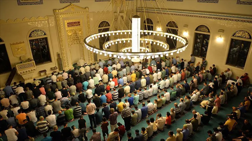DENİZLİ'DE BAYRAM NAMAZI SAAT KAÇTA? 1