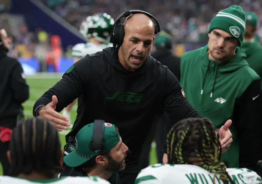 Amerikan Futbolu Ligi'nde Lübnan krizi: Antrenör Robert Saleh görevden alındı 3 Amerikan Futbolu Ligi'nde Lübnan krizi: Antrenör Robert Saleh görevden alındı 3